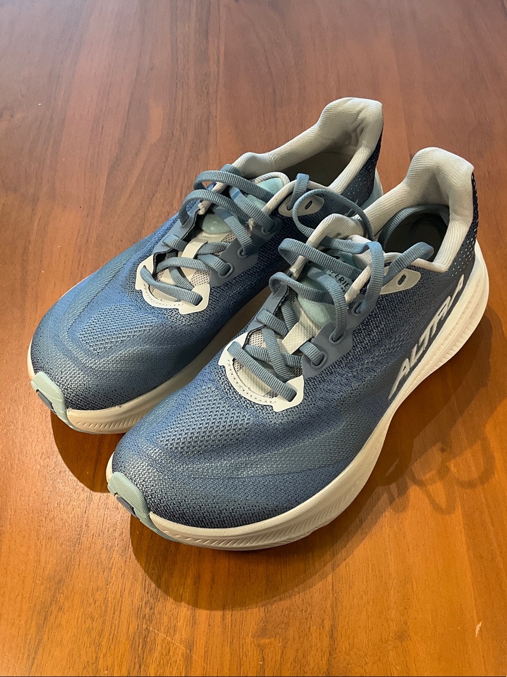 Flow 3 Altra women’s Light Blue Mesh Running Shoes with White Sole